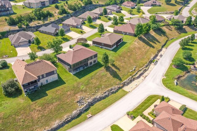 185 Stoney Pointe Drive, Hollister, MO 65672