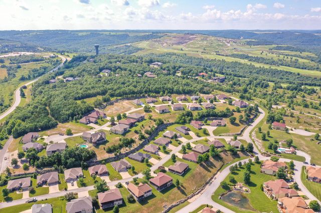 185 Stoney Pointe Drive, Hollister, MO 65672