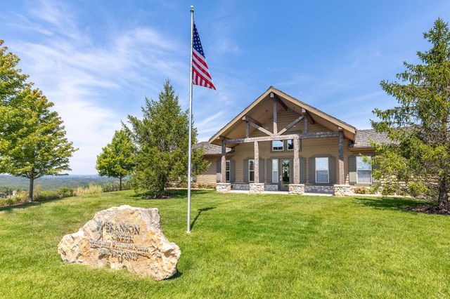 185 Stoney Pointe Drive, Hollister, MO 65672