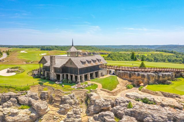 185 Stoney Pointe Drive, Hollister, MO 65672