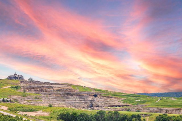 185 Stoney Pointe Drive, Hollister, MO 65672