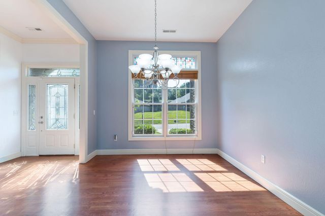 185 Stoney Pointe Drive, Hollister, MO 65672