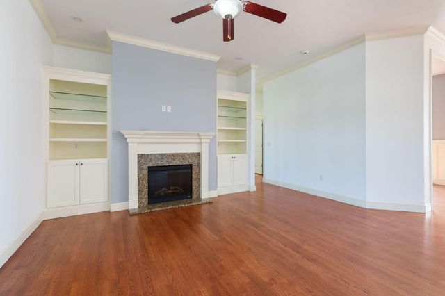 185 Stoney Pointe Drive, Hollister, MO 65672