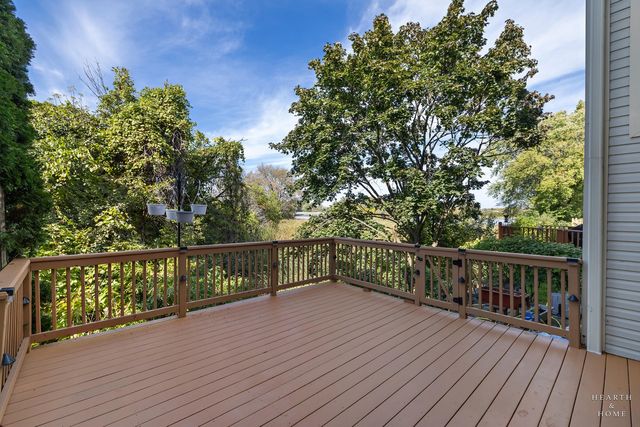 448 E Fawn Lane, Palatine, IL 60074