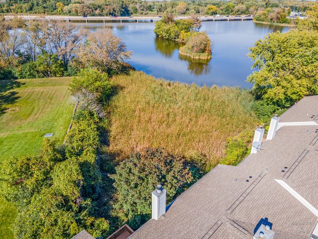 448 E Fawn Lane, Palatine, IL 60074