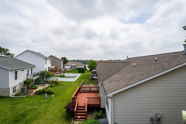 67 Oak Park Road, Bloomington, IL 61701