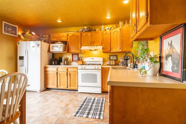 67 Oak Park Road, Bloomington, IL 61701