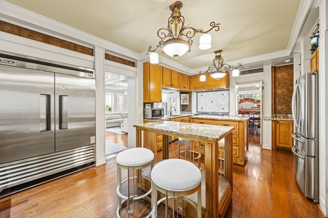 5617 Swiss Avenue, Dallas, TX 75214