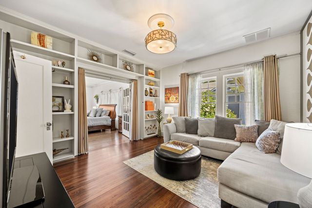 5617 Swiss Avenue, Dallas, TX 75214