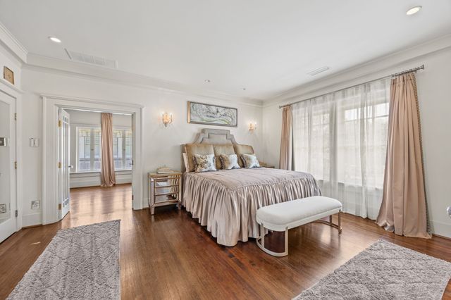 5617 Swiss Avenue, Dallas, TX 75214