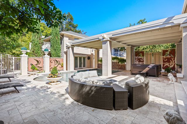 5617 Swiss Avenue, Dallas, TX 75214