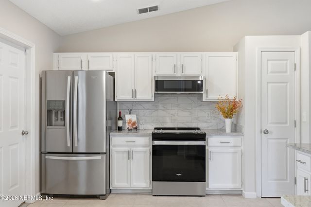 13762 SEA MIST Drive, Jacksonville, FL 32224