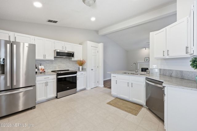 13762 SEA MIST Drive, Jacksonville, FL 32224