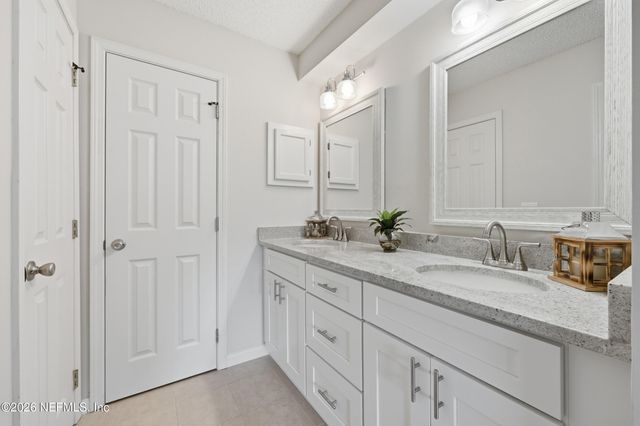 13762 SEA MIST Drive, Jacksonville, FL 32224