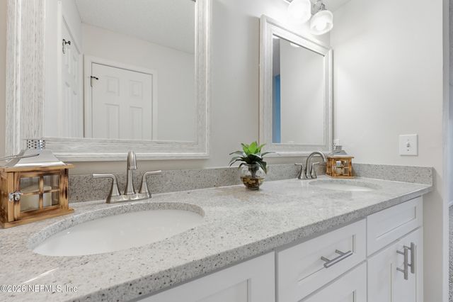 13762 SEA MIST Drive, Jacksonville, FL 32224