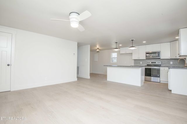 6223 Babelay Rd, Knoxville, TN 37924