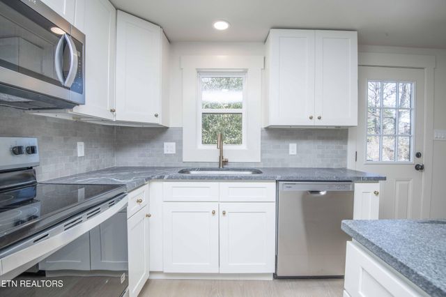 6223 Babelay Rd, Knoxville, TN 37924