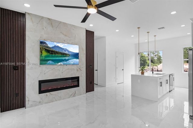 633 S WABASSO, Lehigh Acres, FL 33974