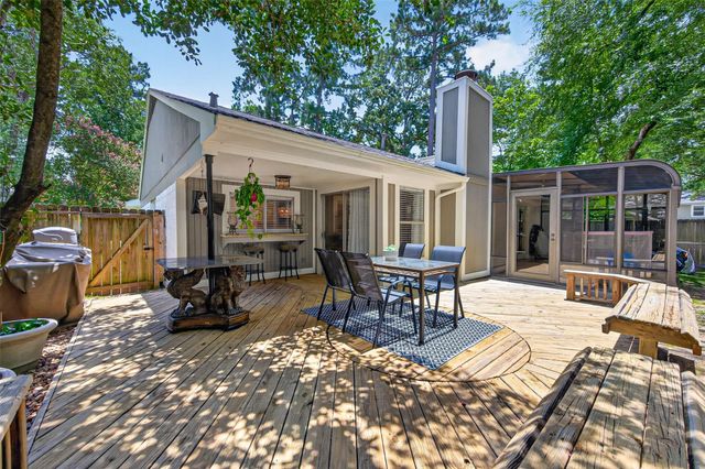 1 Still Glen Court, The Woodlands, TX 77381