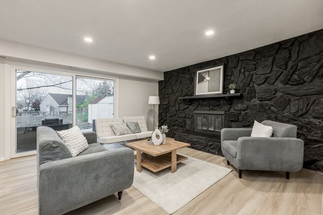 1842 Nautilus Lane, Hanover Park, IL 60133