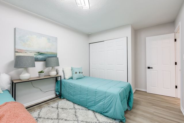 1842 Nautilus Lane, Hanover Park, IL 60133