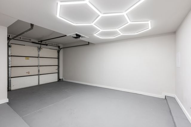 1842 Nautilus Lane, Hanover Park, IL 60133