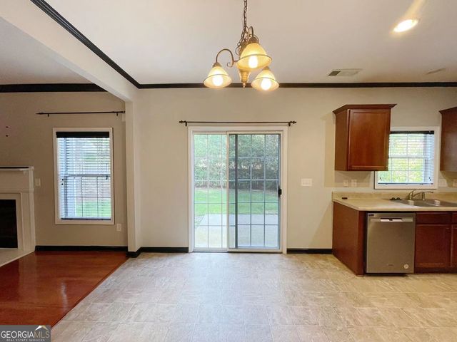 401 Norton Crossing, Woodstock, GA 30188