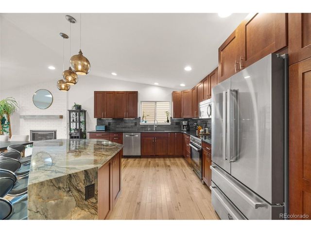 102 Jackson Cir, Louisville, CO 80027