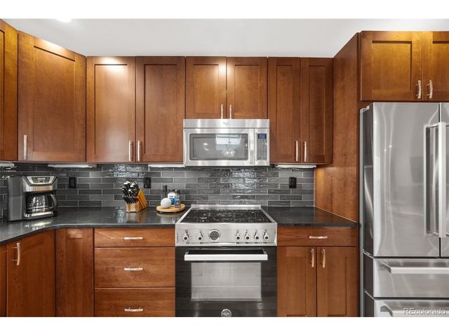 102 Jackson Cir, Louisville, CO 80027