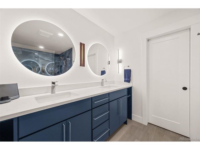 102 Jackson Cir, Louisville, CO 80027