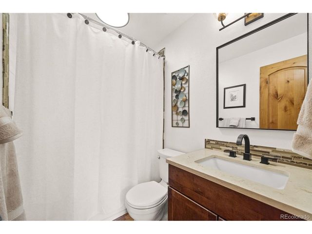 102 Jackson Cir, Louisville, CO 80027