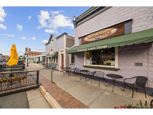 102 Jackson Cir, Louisville, CO 80027