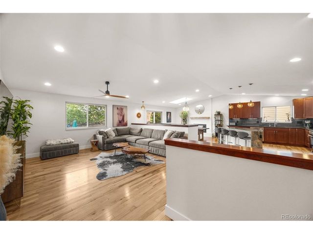 102 Jackson Cir, Louisville, CO 80027