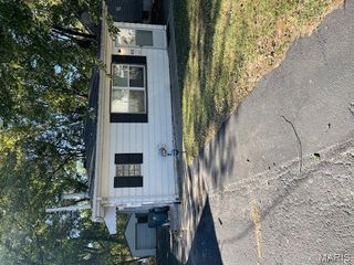 40 Connolly Drive, St Louis, MO 63135
