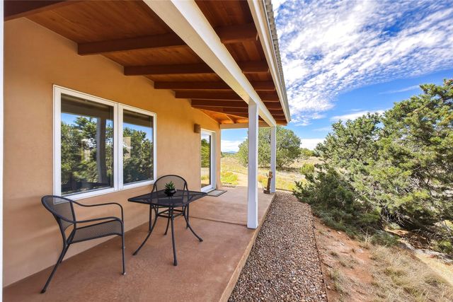 21 Los Prados, Santa Fe, NM 87506