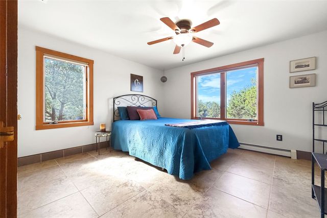 21 Los Prados, Santa Fe, NM 87506