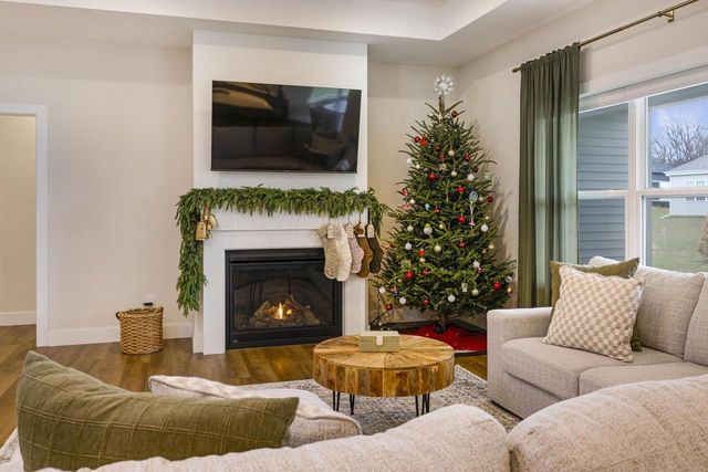 6632 Grouse Woods Road, Windsor, WI 53598