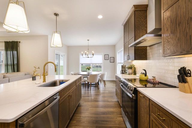 6632 Grouse Woods Road, Windsor, WI 53598