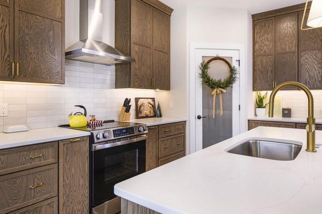 6632 Grouse Woods Road, Windsor, WI 53598