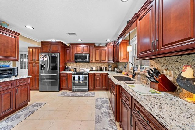 6107 WATERFIELD WAY, St Cloud, FL 34771