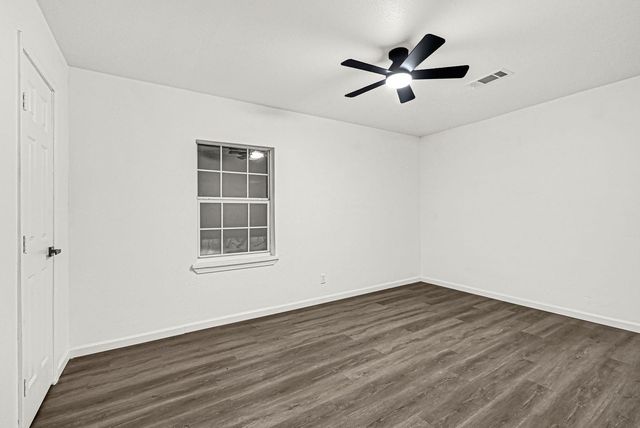 504 Pecan Drive, South Houston, TX 77587