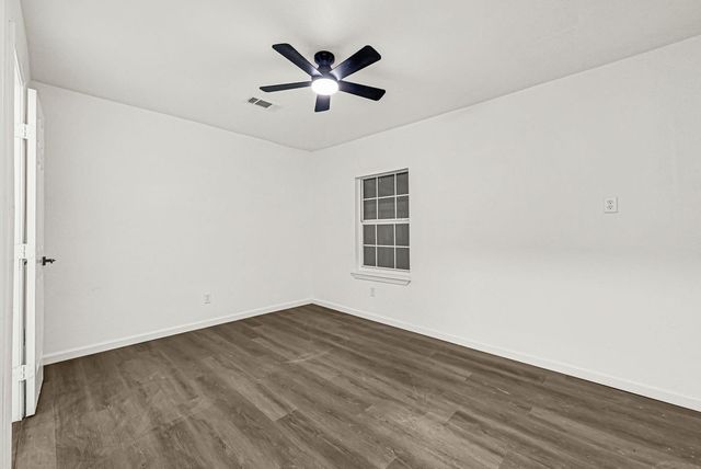 504 Pecan Drive, South Houston, TX 77587