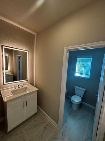 14513 Wadley Bay Drive, Texas City, TX 77568