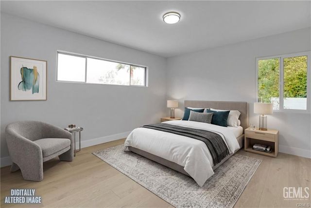 5631 Park Oak Place, Los Angeles, CA 90068
