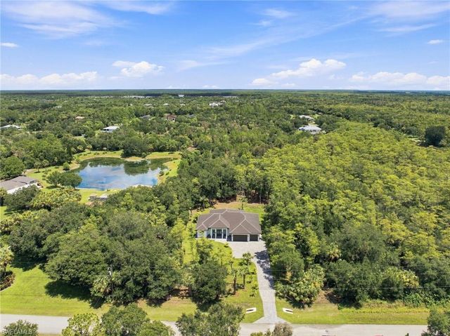 209 35th AVE NW, Naples, FL 34120