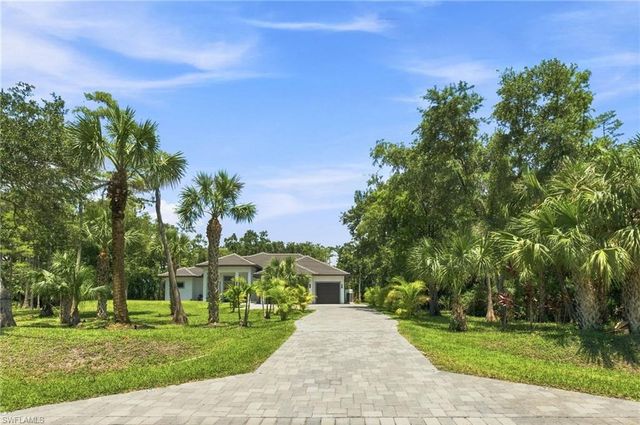 209 35th AVE NW, Naples, FL 34120