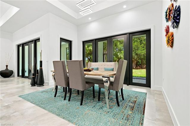 209 35th AVE NW, Naples, FL 34120