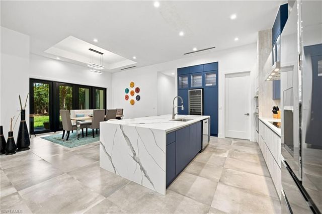 209 35th AVE NW, Naples, FL 34120