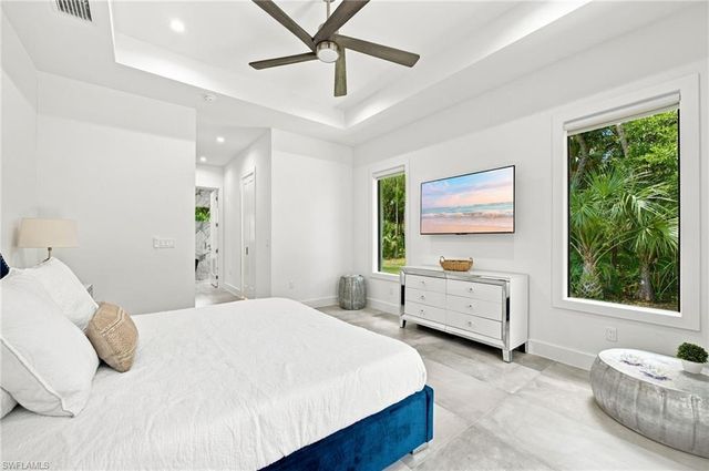 209 35th AVE NW, Naples, FL 34120