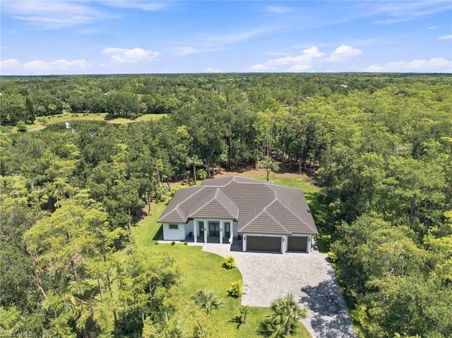 209 35th AVE NW, Naples, FL 34120